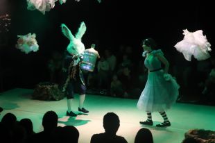 Temporada Alta estrena a Girona el musical familiar “Alícia, el musical de les meravelles”