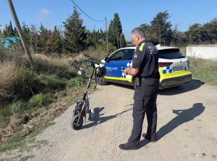 La Policia Local de Roses interposa 83 denúncies en una campanya de control de patinets