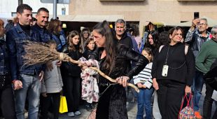 La Fira de Bruixes de Ripoll reunirà 150 parades i l'hipnotitzador Álvaro Andújar