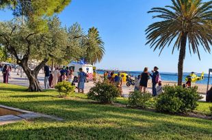 Detingut un home per apunyalar-ne un altre a l'avinguda Rhode de Roses