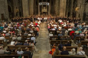 El primer concert solidari de la Fundació TRESC omple la catedral de Girona