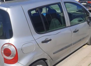 Detenen a Banyoles un home per estafar 2.200 euros a una anciana amb el fals accident del retrovisor