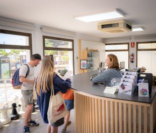 Torroella i l'Estartit tanquen l'estiu amb una ocupació hotelera del 89%