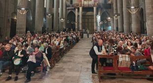 Castelló d'Empúries aplega més de 300 lectors en la sisena edició d'Un llibre, un destí
