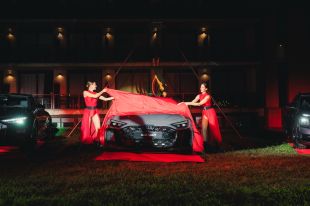 Autopodium reuneix prop de 300 assistents a Santa Coloma per presentar la nova gamma Audi