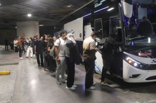 Usuaris del bus de Vidreres a Girona denuncien la saturació del servei i reclamen més places