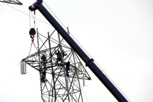 Endesa paga menys del que havia promès als afectats per l'apagada del maig