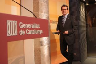 El Govern tornarà a reduir el sou dels funcionaris i una paga extra als alts càrrecs