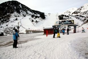 Vallter 2000 i Núria donen el tret de sortida a la temporada d'esquí al Pirineu català
