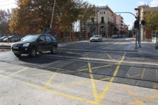 Tallen la circulació de trens entre Figueres i Portbou per un atropellament al pas a nivell