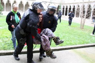 La Generalitat retira l'acusació contra els encausats per les càrregues de la UdG del 2011