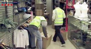 Macrooperació contra la falsificació a la Jonquera amb 35.000 peces de roba comissades