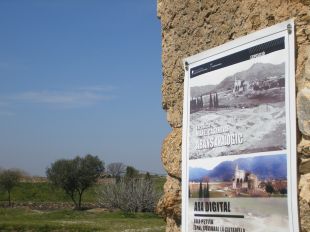 Utilitzen la Ciutadella de Roses de model en una exposició sobre la fotografia digital i l'analògica
