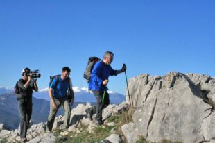 TVE estrena 'Cims', un programa que tracta de descobrir personatges tot pujant una muntanya