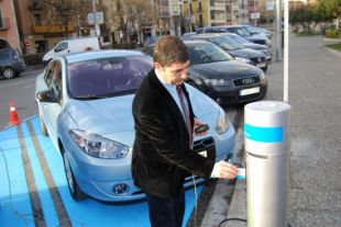 Girona disposa del primer punt de recàrrega públic per a vehicles elèctrics