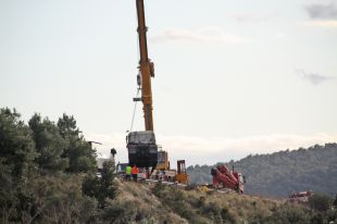 L'incendi d'un camió a la Jonquera obliga a tallar l'AP-7 en sentit Girona