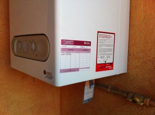 Estafats quatre avis a Girona per falsos revisors de gas