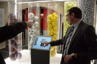 Arriba a Girona una exposició per perdre la por als números