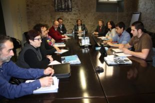 La rectora fa un oferiment de diàleg que no convenç ni estudiants ni treballadors de la UdG