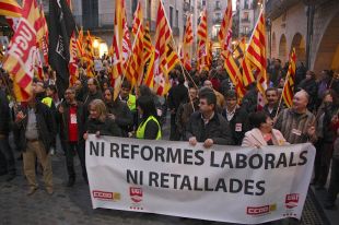 700 persones es manifesten a Girona contra l'austeritat com a via per sortir de la crisi