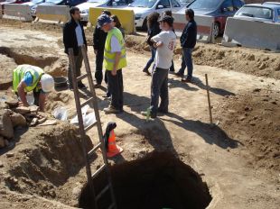 Unes obres a Palamós treuen a la llum restes romanes enterrades a l'aparcament de l'hospital