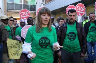 Posposat el desnonament d'una família a Salt gràcies a la mediació del consistori i Serveis Socials