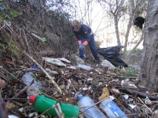 Les riberes dels rius s'han convertit en espais d'abocadors de deixalles