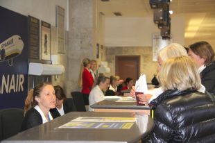 L'Aeroport de Girona estrena set de les 22 noves rutes d'aquesta temporada d'estiu