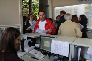Entren 151 instàncies a Palafrugell exigint la retirada de la bandera espanyola de l'Ajuntament