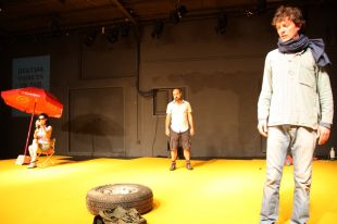 La companyia El Mirador entra en escena amb l'obra 'Desitjar viure en un país sense vent'