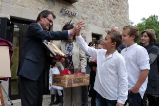 Mas:'Als que volen esborrar Catalunya els diem que farem progressar el país amb la nostra identitat'