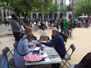La PAH de Girona recull més de 1.200 signatures a favor de l'aturada dels desnonaments
