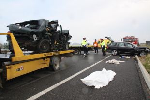 Dos morts i tres ferits greus en l'accident amb tres vehicles implicats a la Tallada d'Empordà
