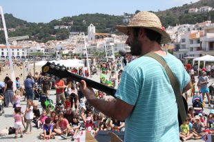 Unes 5.000 persones passen pel SonarKids Music de Port de la Selva