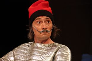Charansonnet defensa la 'catalanitat i l'anarquia' de Dalí a 'Una Comèdia DALÍrant'