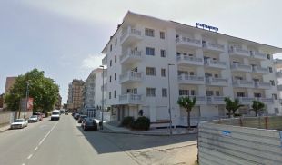 125 desallotjats i tres intoxicats lleus per un incendi a un aparcament de Blanes