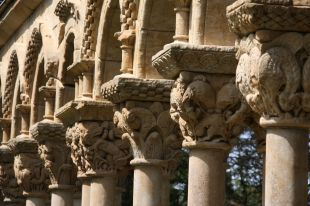 El claustre de Palamós no és romànic autèntic 