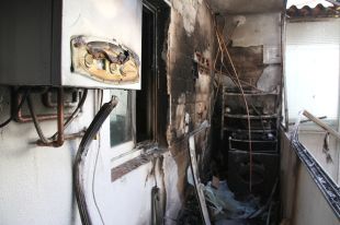 Un incendi en un habitatge a Girona deixa dues persones ferides