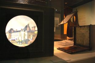 La màgia de les caixes òptiques arriba al Museu del Cinema de Girona