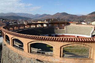 Els animalistes recullen prop de 3.400 firmes per abolir el correbou d'Olot