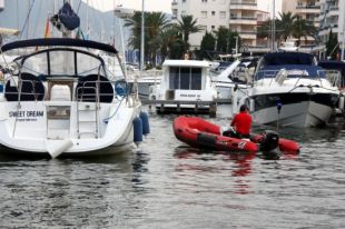 El canal principal de la marina d'Empuriabrava necessita una 'intervenció urgent'