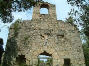 Sant Joan les Fonts adquireix la propietat de l'antic castell de Mont-ros, datat del segle XI