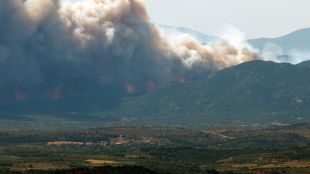 Puig espera que l'incendi a l'Alt Empordà entri en fase de control al llarg del matí