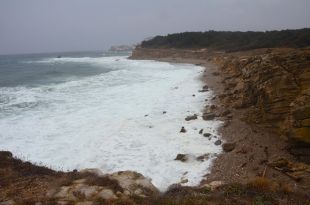 Enxampen quatre belgues fent una foguera a l'Escala durant l'incendi a l'Alt Empordà