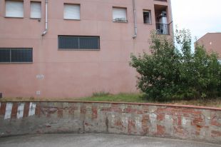 Ferit un nen de nou anys després de caure d'un primer pis a Banyoles