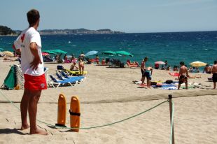 Els rescats de banyistes a la Costa Brava gairebé es doblen respecte l'estiu passat