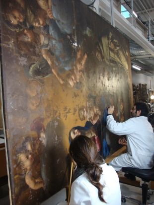 Acaba la restauració de dues pintures italianes del segle XVIII de la catedral de Girona