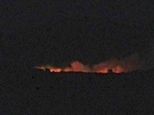 Un incendi de matinada obliga a desallotjar una vintena de cases a Roses