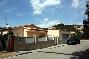 El pare i el fill tirotejats a Lloret de Mar continuen ingressats en estat greu però estable