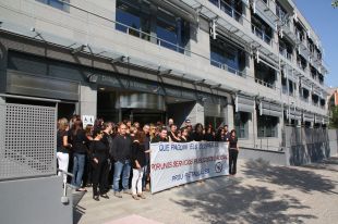 Treballadors d'Hisenda es concentren contra les retallades del govern estatal a Girona